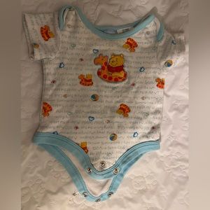 Disney onesie 0-3 months.